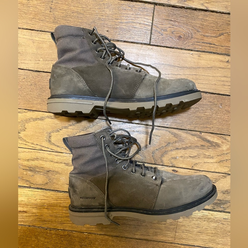 Sorel Men's Carson Six Waterproof Boots Size 8